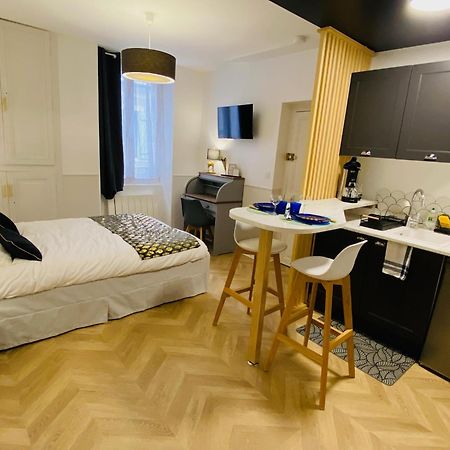 Le Studio Haslay Seraucourt En Plein Coeur De Ville De Bourges - Charme De L Ancien Et Confort Contemporain 외부 사진